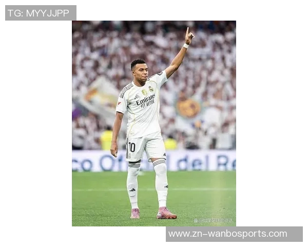 德尚透露姆巴佩脚踝伤势未恶化但换下前再遭撞击引担忧