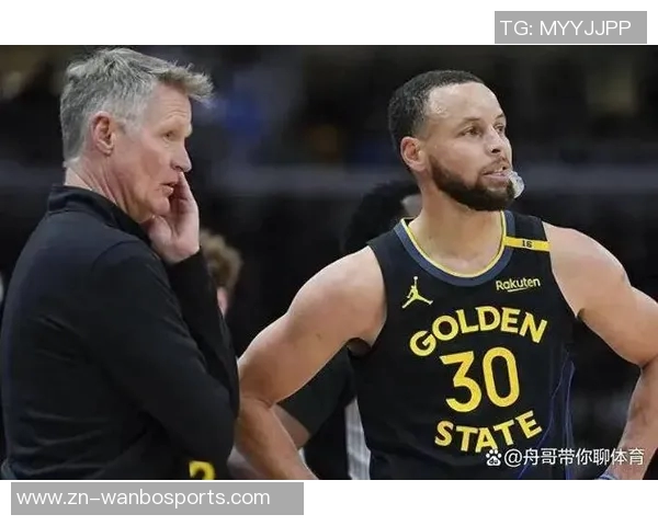 库里21分钟内狂砍31分31科尔笑容满面与其相视而笑