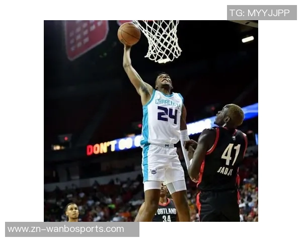 米勒表现低迷11投仅中3全场仅得14分助攻和篮板均不理想