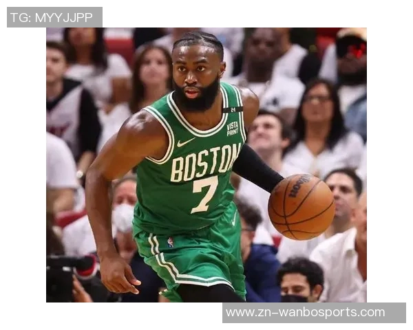 杰伦布朗分享全队胜利喜悦强调持续学习与进步的重要性