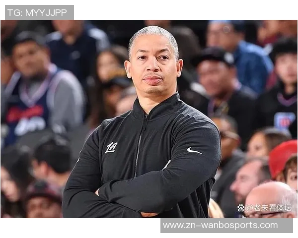 杨鸣谈科尔辞职问题认为三冠教练在NBA几乎是终身教练的现象